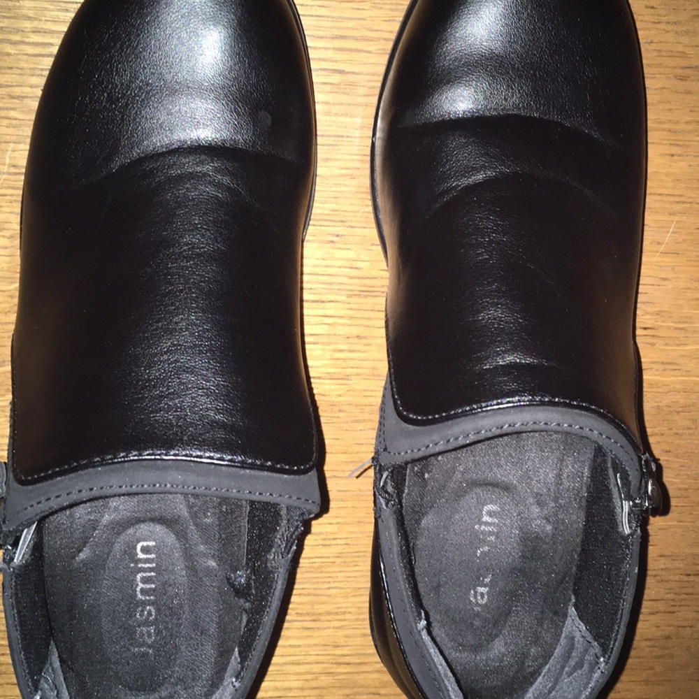 Jasmin shoes 7M